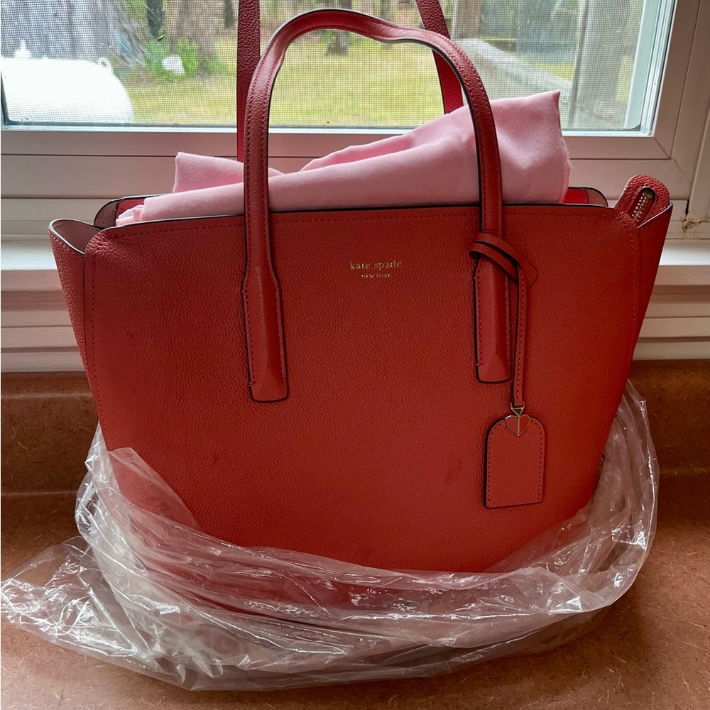Kate Spade Peachy Margaux Tote Bag  Purse